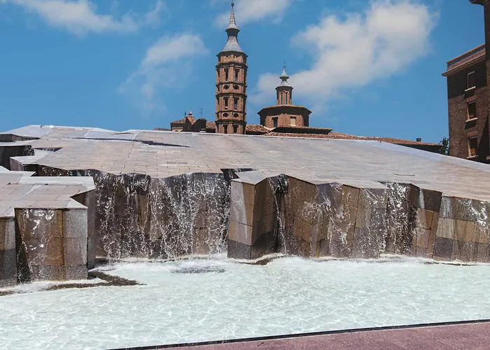 Amplio Junto A La Basilica Del Pilar By